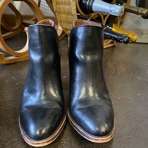 Lucky Brand Eesa black bootie size 8